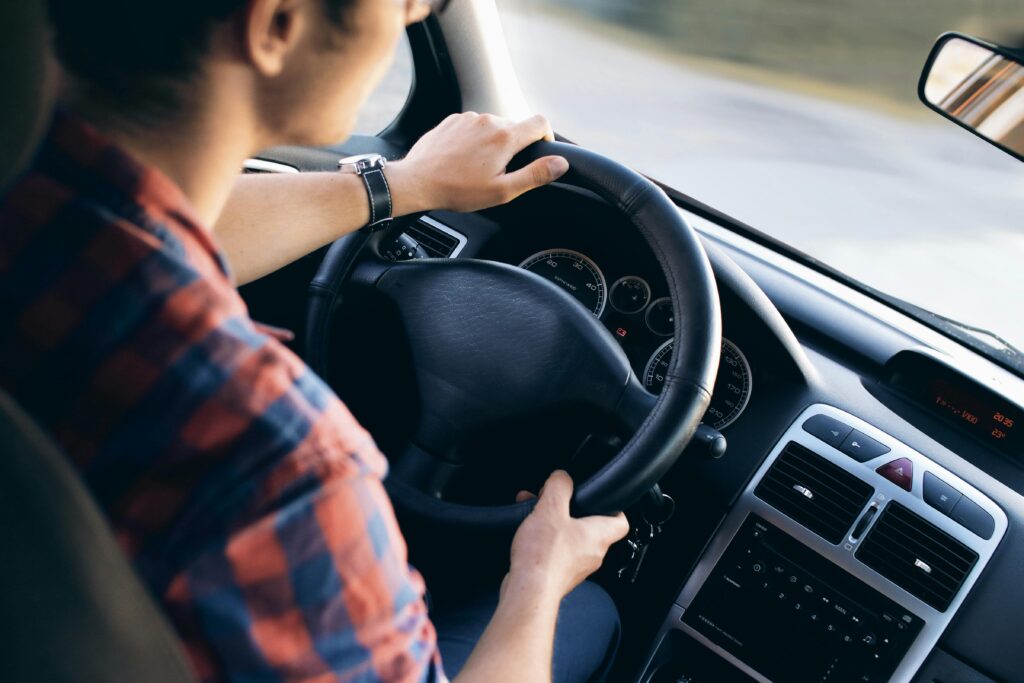 Why Choosing the Right Driving School Makes All the Difference